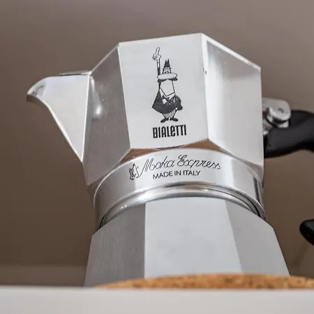 Prione 272 5 Terre Hub La Spezia