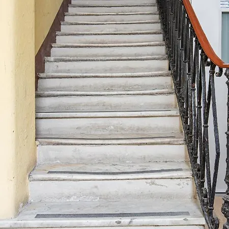 Prione 272 5 Terre Hub La Spezia